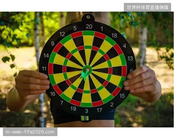 卢塞尔球场定制直播服务落地，多机位实时切换如何破解跨国信号延迟瓶颈